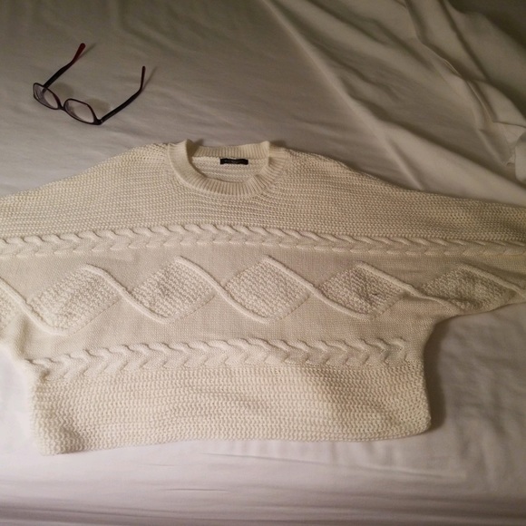 wild Fable cropped cream sweater - Picture 8 of 9